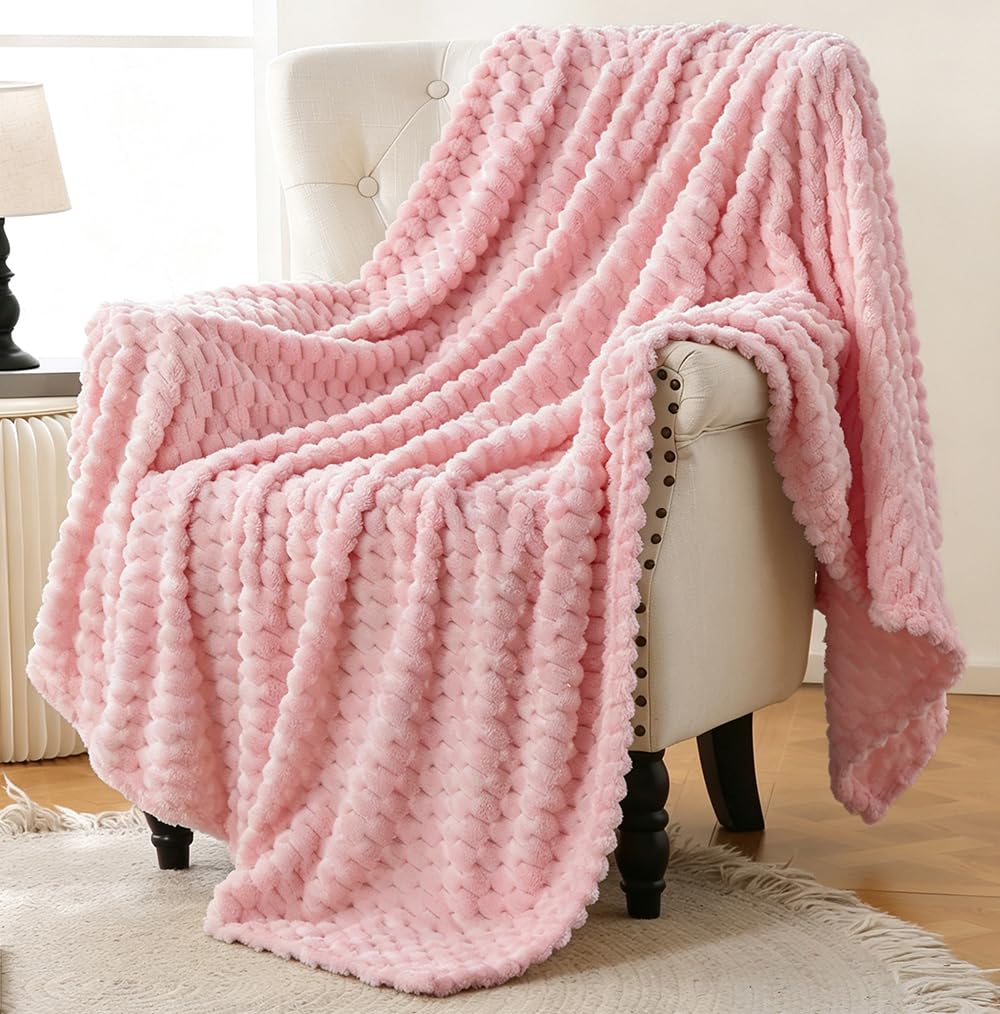 Bnuitland Light Yellow Flannel Throw Blanket (50X40 inches), 300 GSM Fleece Cozy Warm Soft Lightweight Bed Sofa Blanket for Babys and Pets, Suitable for All Seasons