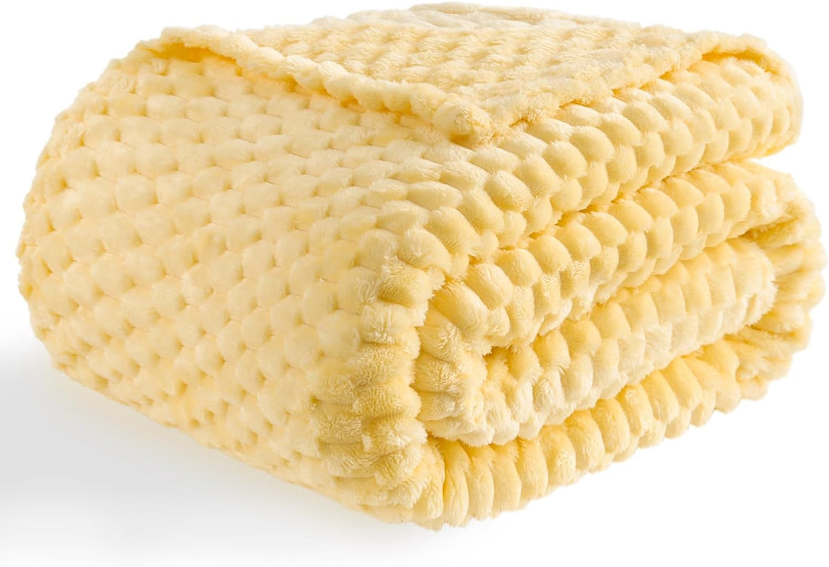 Bnuitland Light Yellow Flannel Throw Blanket (50X40 inches), 300 GSM Fleece Cozy Warm Soft Lightweight Bed Sofa Blanket for Babys and Pets, Suitable for All Seasons