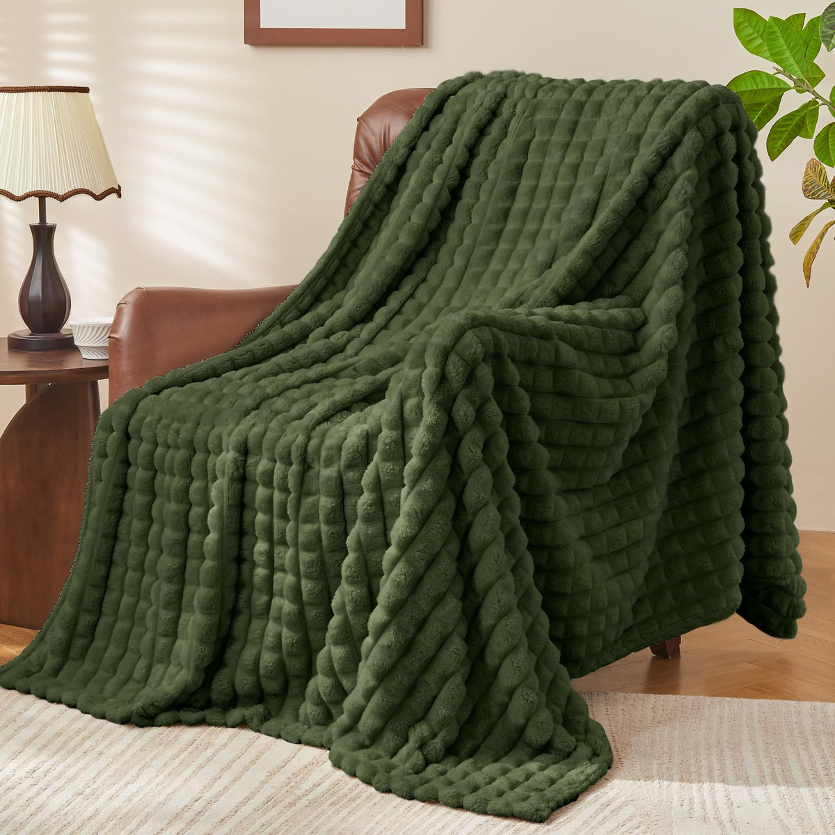 BEDELITE Buffalo Plaid Flannel Fleece Throw Blanket for Couch