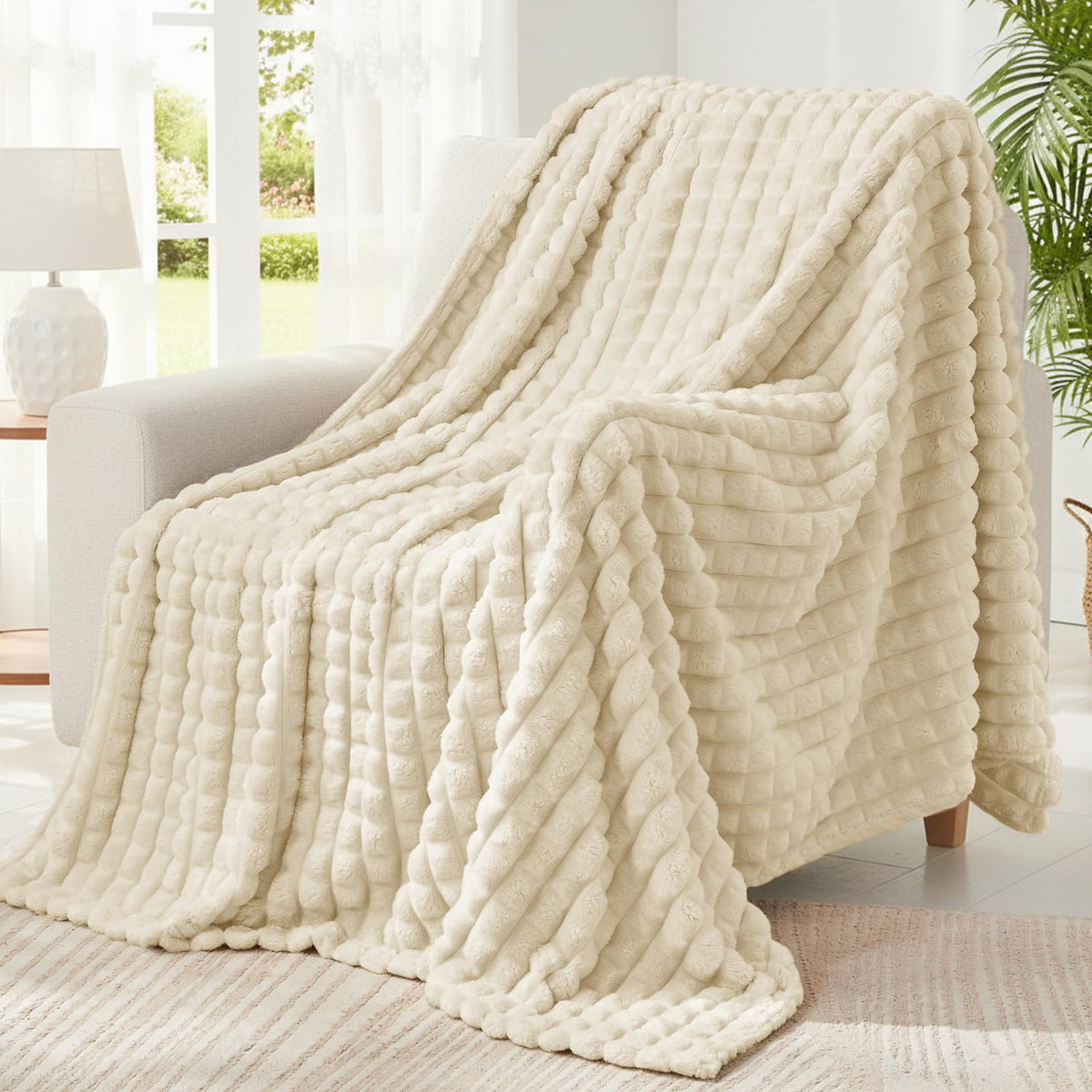 BEDELITE Buffalo Plaid Flannel Fleece Throw Blanket for Couch