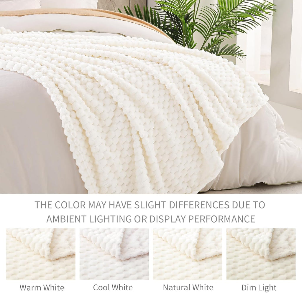 Exclusivo Mezcla Large 3D Fleece Throw Blanket for Couch, Ivory