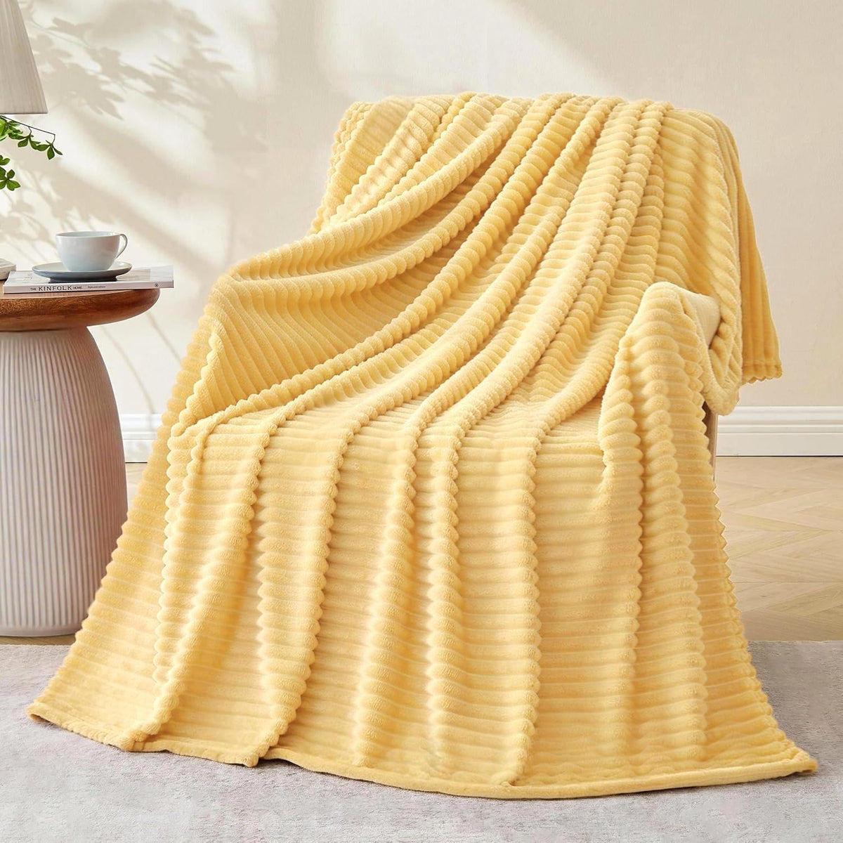 Bnuitland Burnt Orange Throw Blanket for Couch Bed, Soft Fleece Home Decor