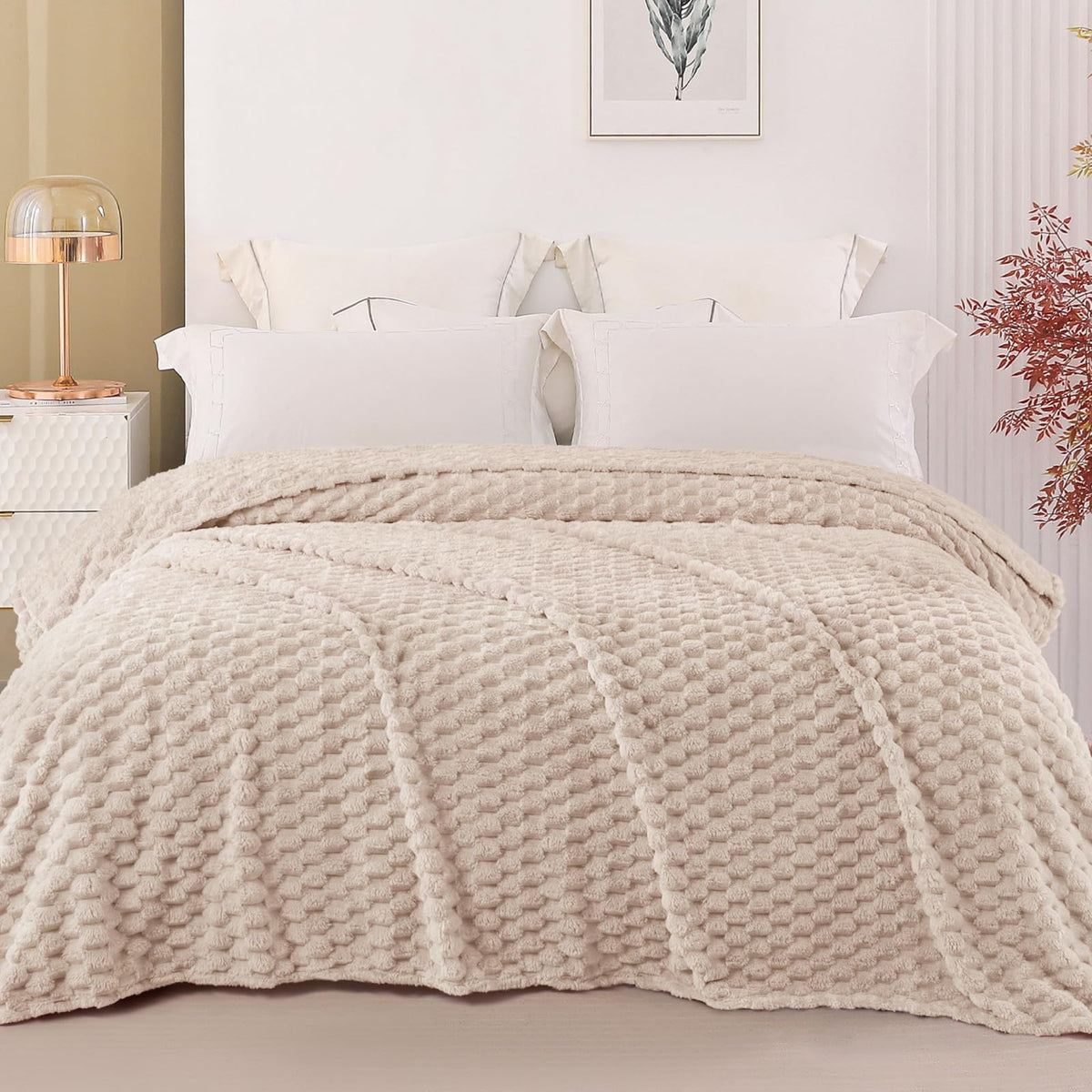 Exclusivo Mezcla Large 3D Fleece Throw Blanket for Couch, Ivory