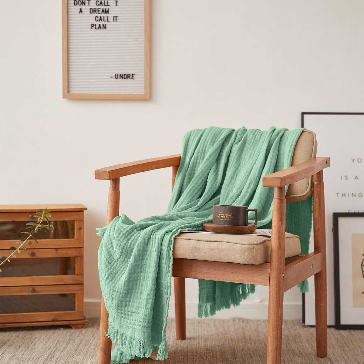 Simple&Opulence Cotton Muslin Throw Blanket for Bed, Couch, Knit Woven Gauze Blanket with Tassels, Soft Lightweight Cozy Pre-Washed Breathable Farmhouse Decoration for All-Season (Rust Orange)