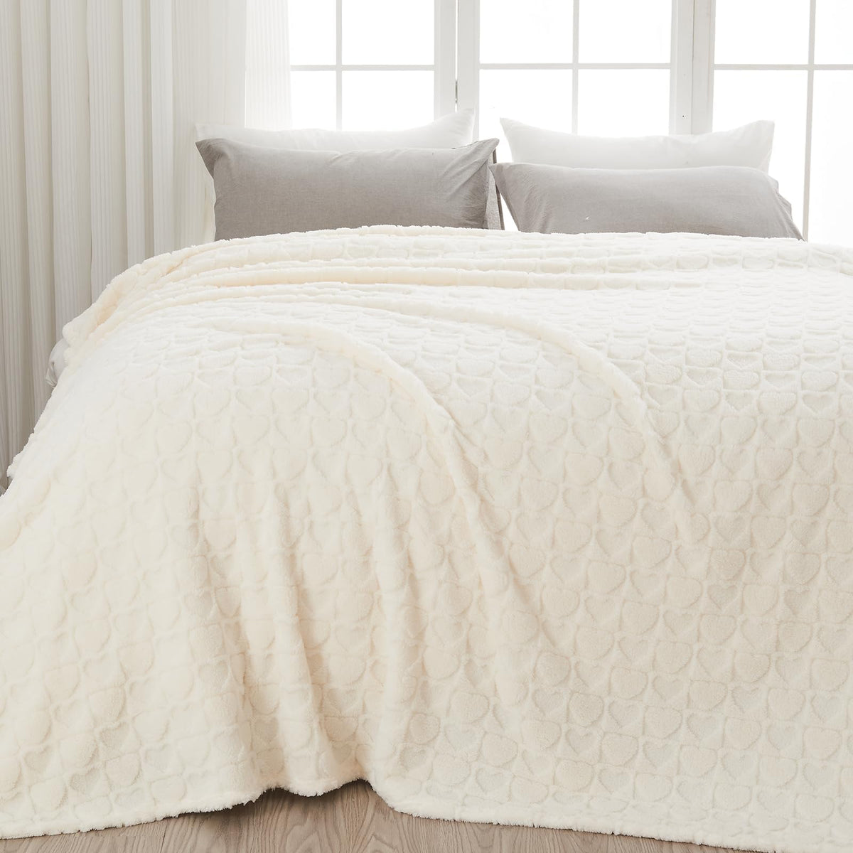 NEWCOSPLAY 3D Checkered Flannel Throw Blanket, Ivory Checkered, 50"x70"
