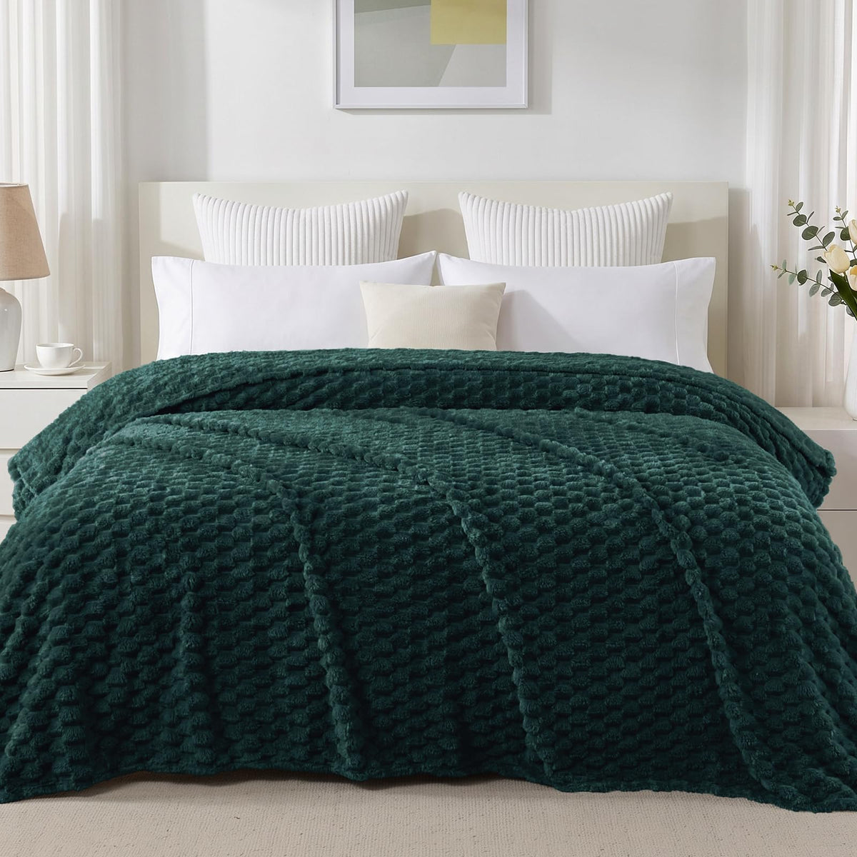 Exclusivo Mezcla Large 3D Fleece Throw Blanket for Couch, Ivory
