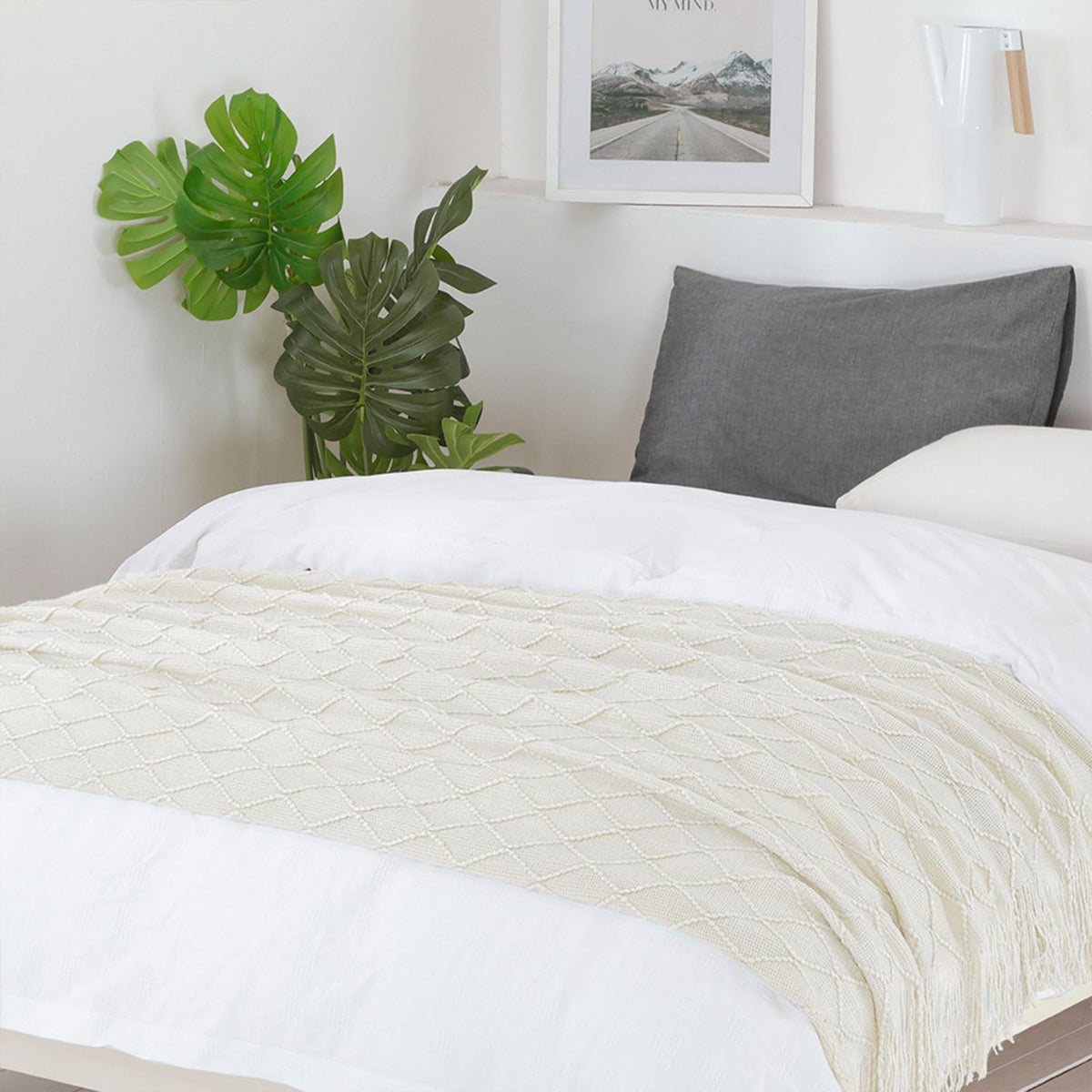BOURINA Beige Throw Blanket 50x60 Inch Boho Knitted Soft Throw Sofa Blanket