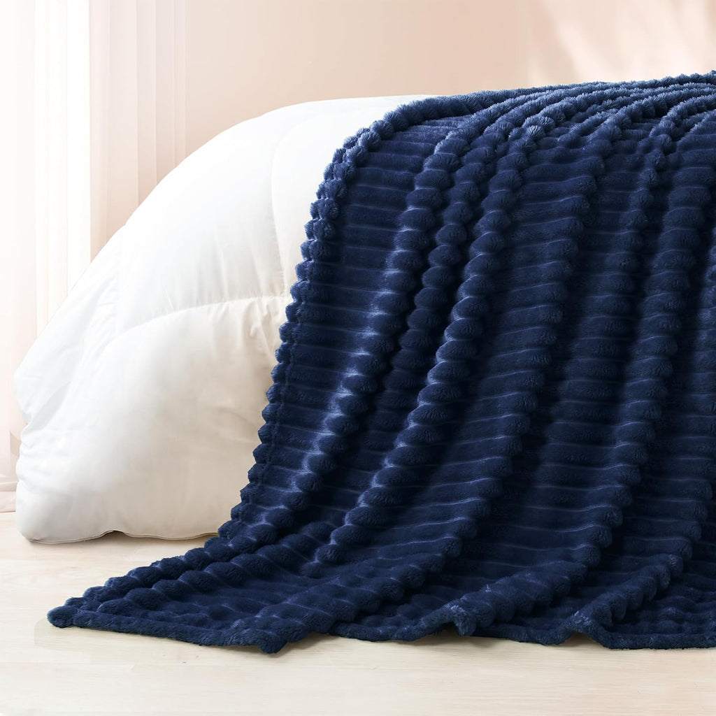 Exclusivo Mezcla Striped Fleece Throw Blanket for Couch, Sofa, Bed, 50"x60"