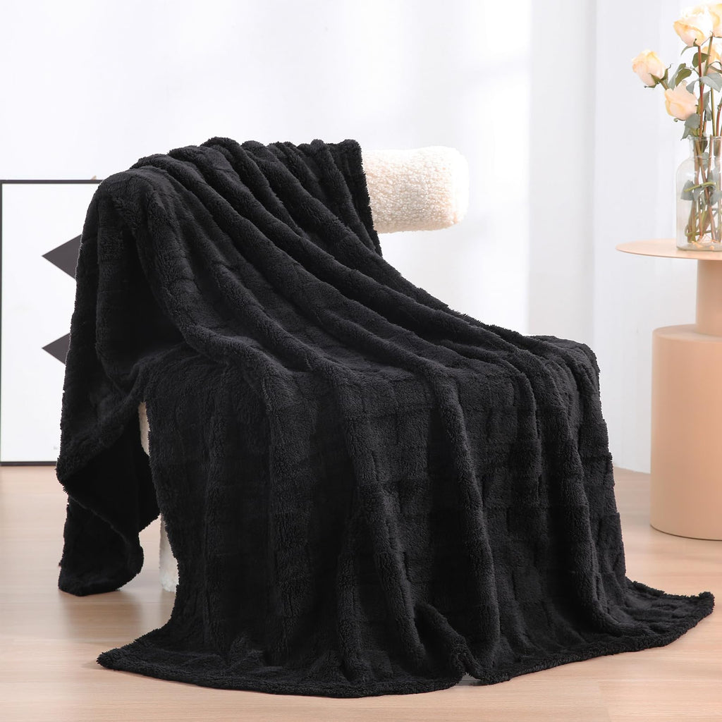 Deep Purple Fleece Throw Blanket 50”×60”Checkered Design for Couch