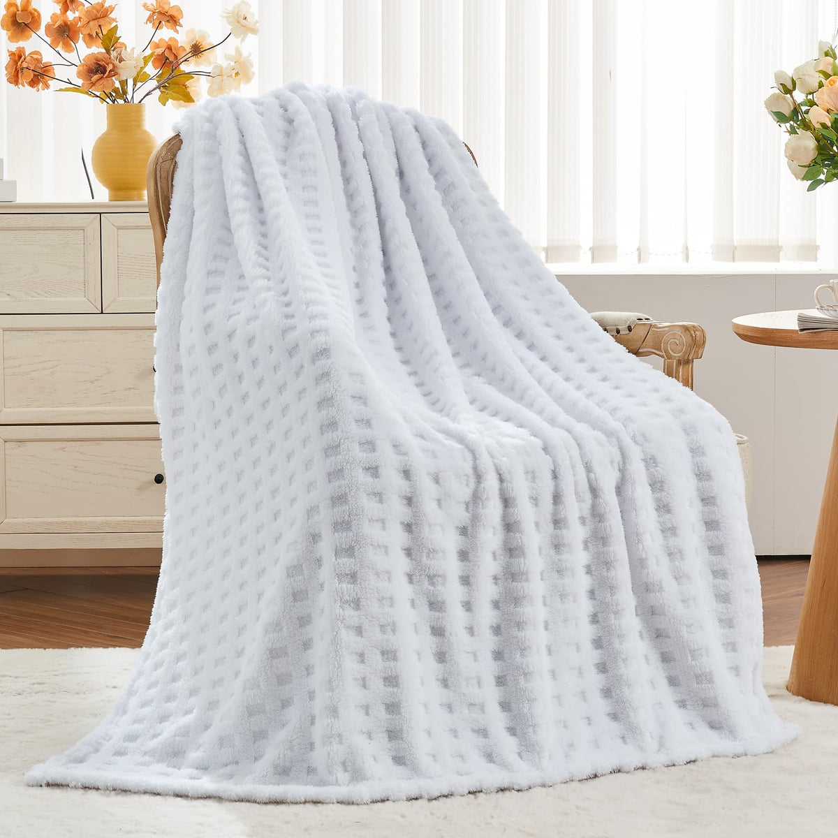 NEWCOSPLAY 3D Checkered Flannel Throw Blanket, Ivory Checkered, 50"x70"