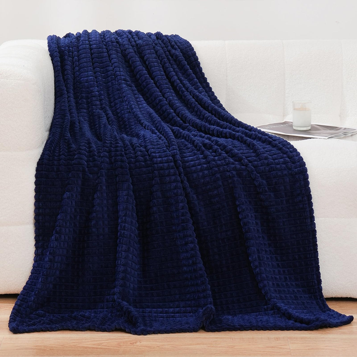 Puncuntex Fleece Throw Blanket Dark Green 50"×60" with Square Grid Design
