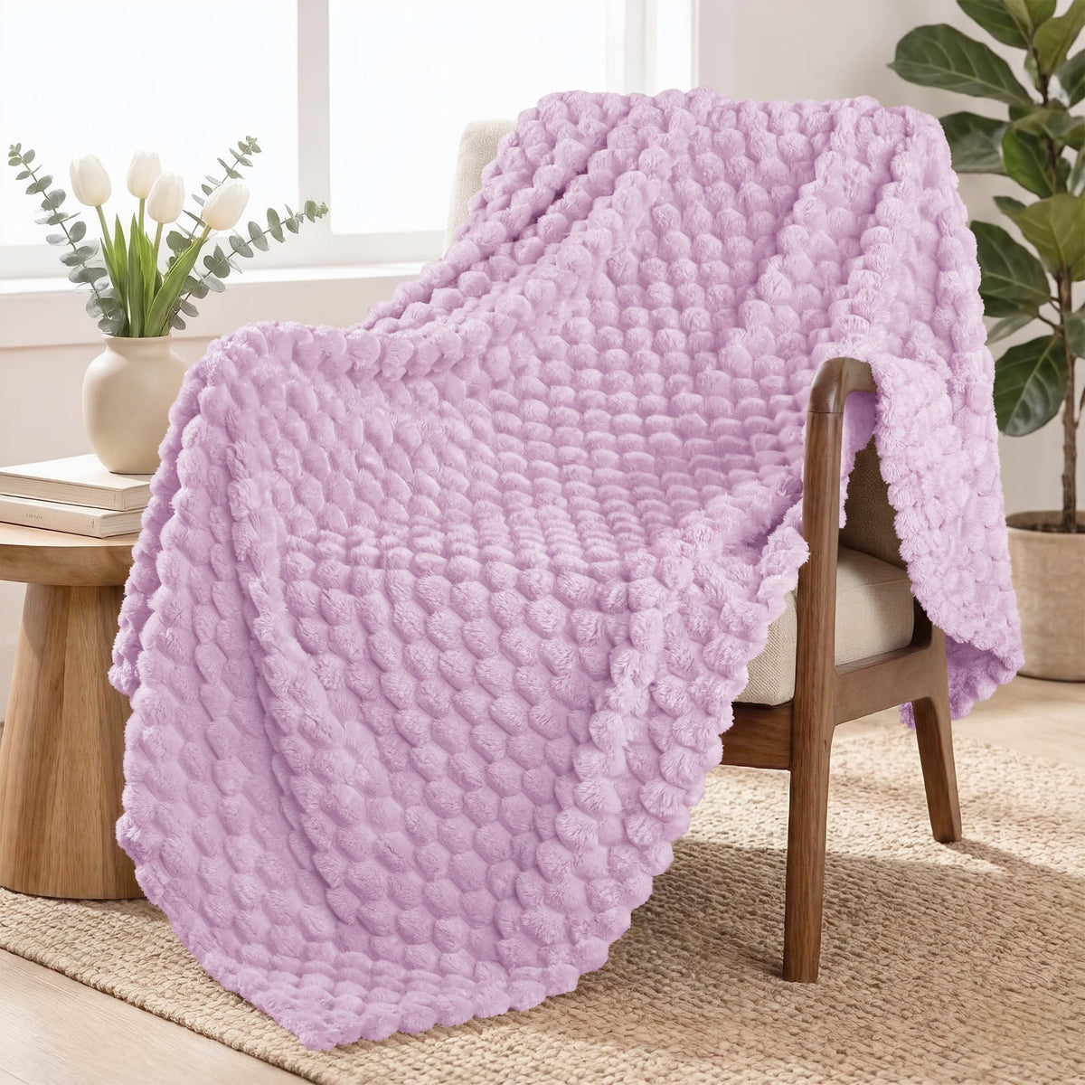 Exclusivo Mezcla Large 3D Fleece Throw Blanket for Couch, Ivory