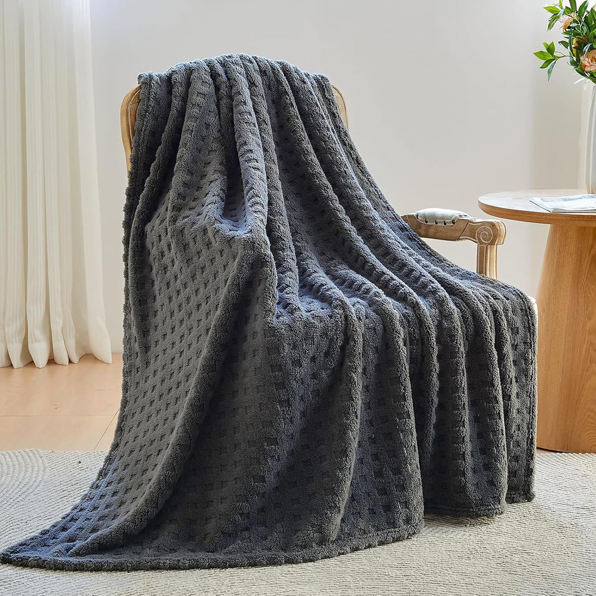 NEWCOSPLAY 3D Checkered Flannel Throw Blanket, Ivory Checkered, 50"x70"