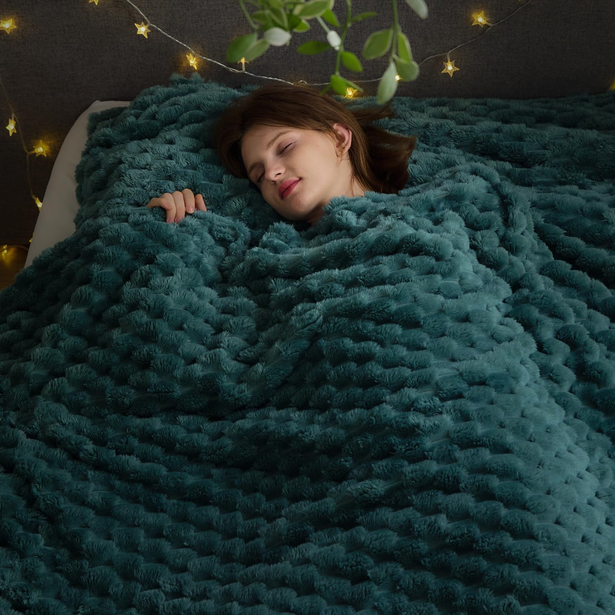 NEWCOSPLAY Fleece Ribbed Cozy Throw Blanket for Couch, Pink, 50"x60"