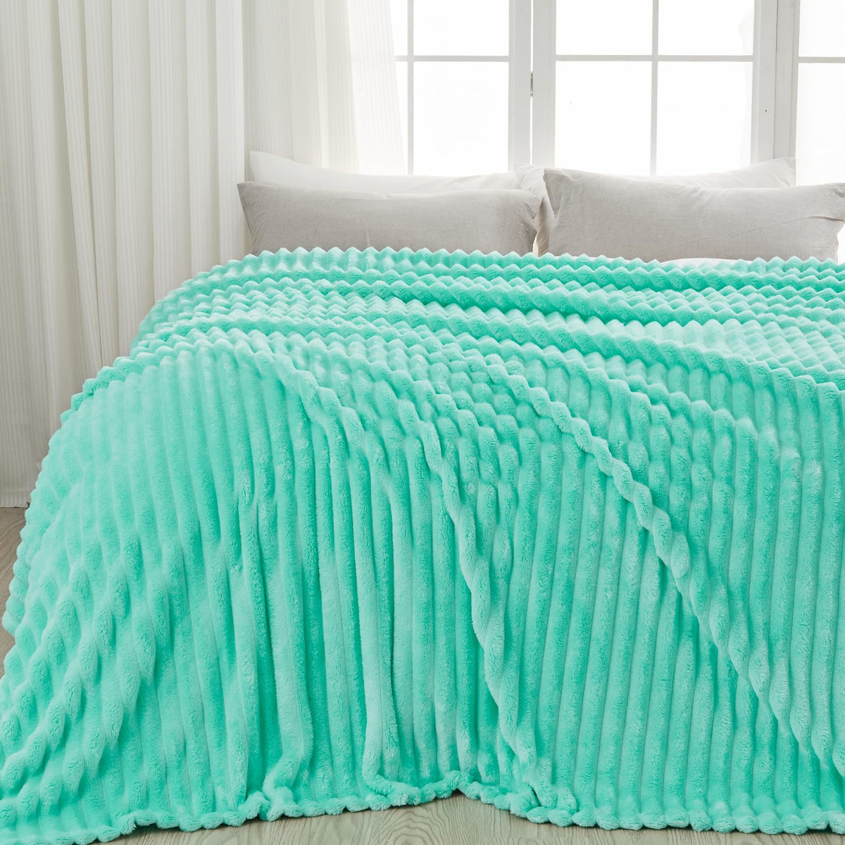 NEWCOSPLAY Fleece Ribbed Cozy Throw Blanket for Couch, Pink, 50"x60"