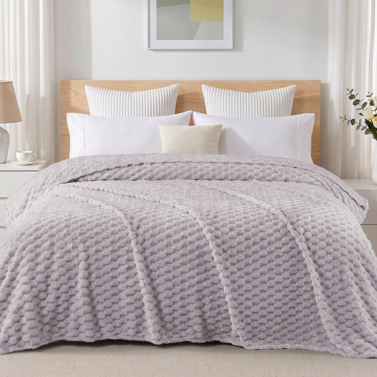 Exclusivo Mezcla Large 3D Fleece Throw Blanket for Couch, Ivory