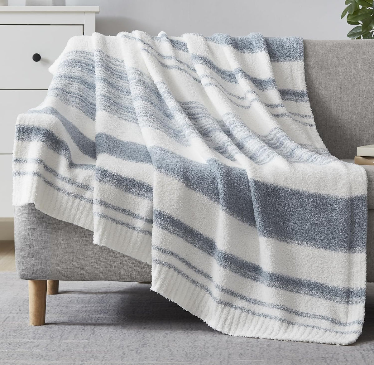 WRENSONGE Soft Checkered Throw Blanket for Couch-Cozy Warm Knitted Blankets