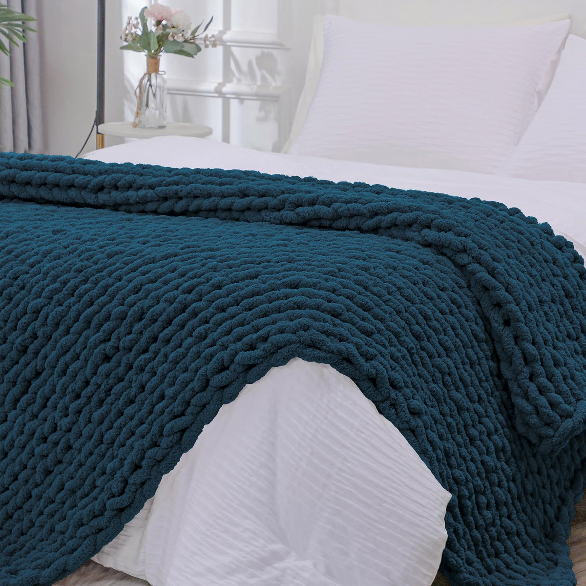 Bigacogo Chunky Knit Throw Blanket for Couch, 40x60 inches, Beige
