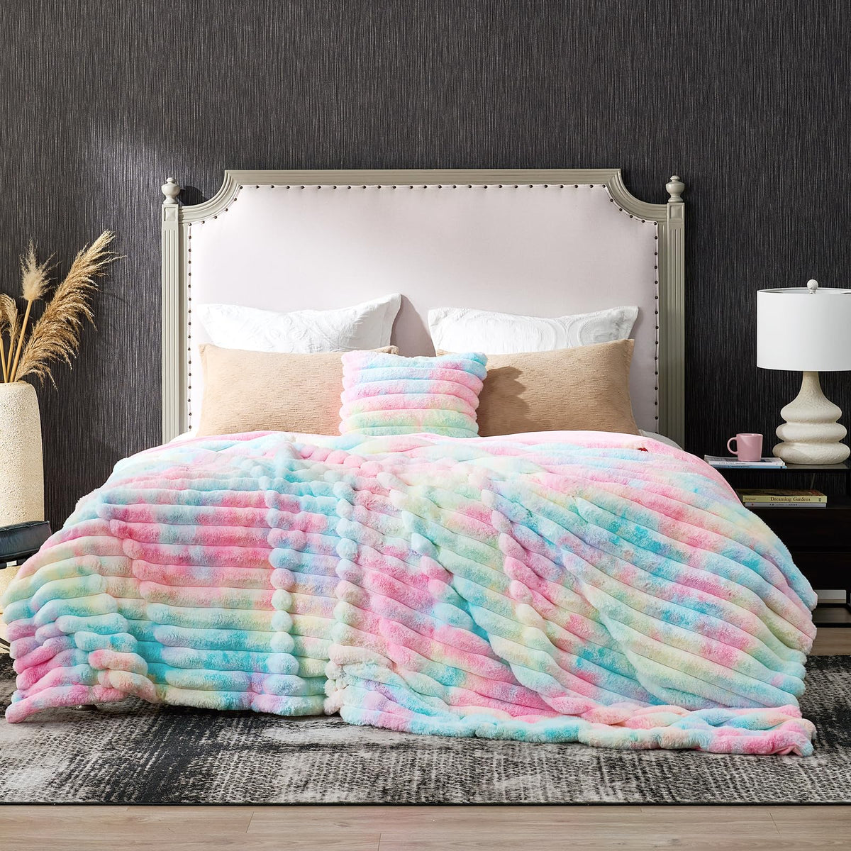 Cozy Bliss Faux Fur Throw Blanket for Couch, Cozy Warm Plush Striped Blanket for Sofa Bedroom Living Room, 50 * 60 Inches Black