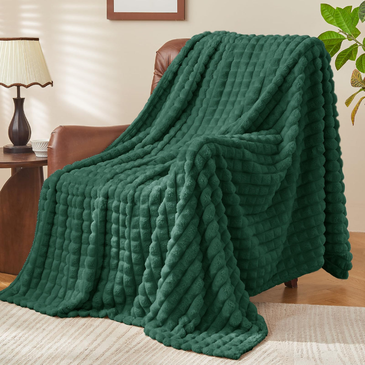 BEDELITE Buffalo Plaid Flannel Fleece Throw Blanket for Couch