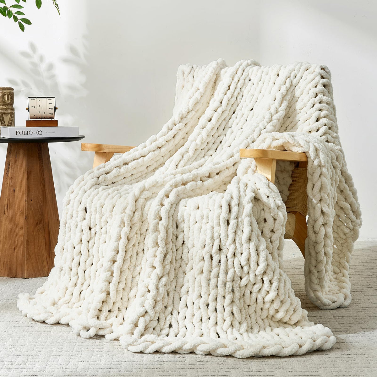 Bigacogo Chunky Knit Throw Blanket for Couch, 40x60 inches, Beige