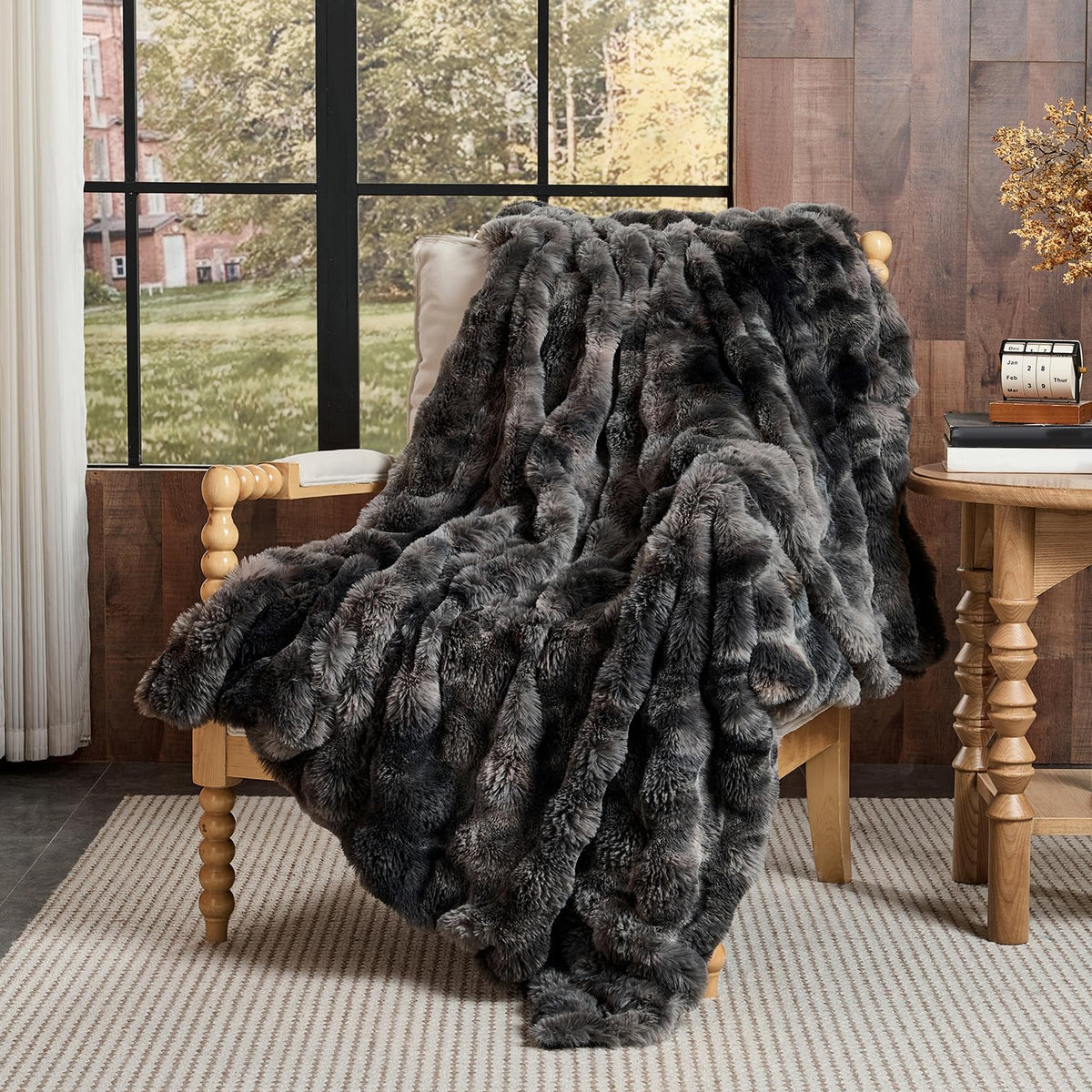 Lotus Karen Faux Fur Throw Blanket Cream White - Big Bubble Rabbit Fluff Blanket for Couch, Small Fluffy Fuzzy Cozy Blanket, Thick Furry Plush Shaggy Blankets, 50x60 Inches