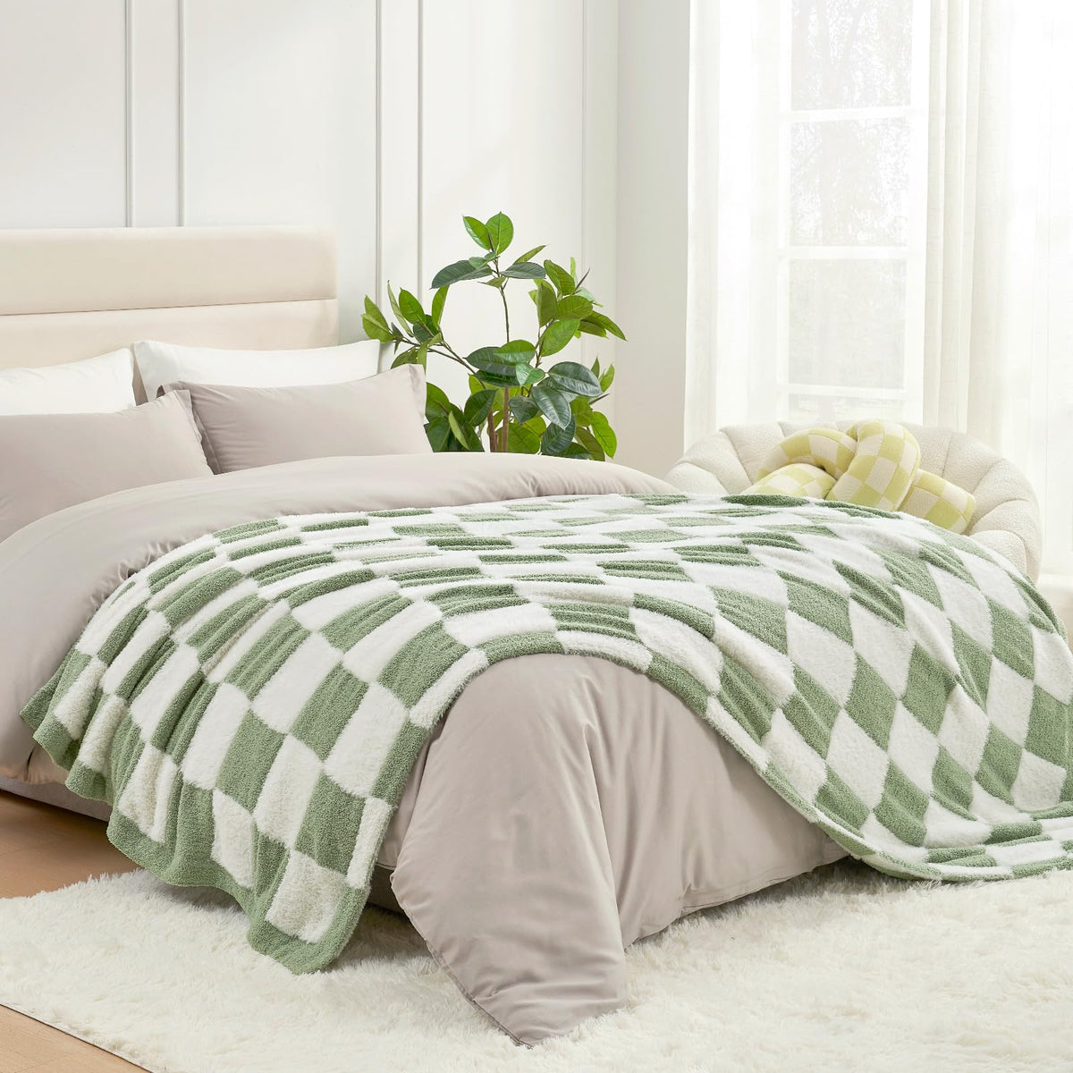 Snuggle Sac Fall Checkered Throw Blanket Faux Fur Microfiber Blankets for Couch,Cozy Soft Warm Blanket for Sofa Bedroom Living Room,Beige Checker,50x60 inches