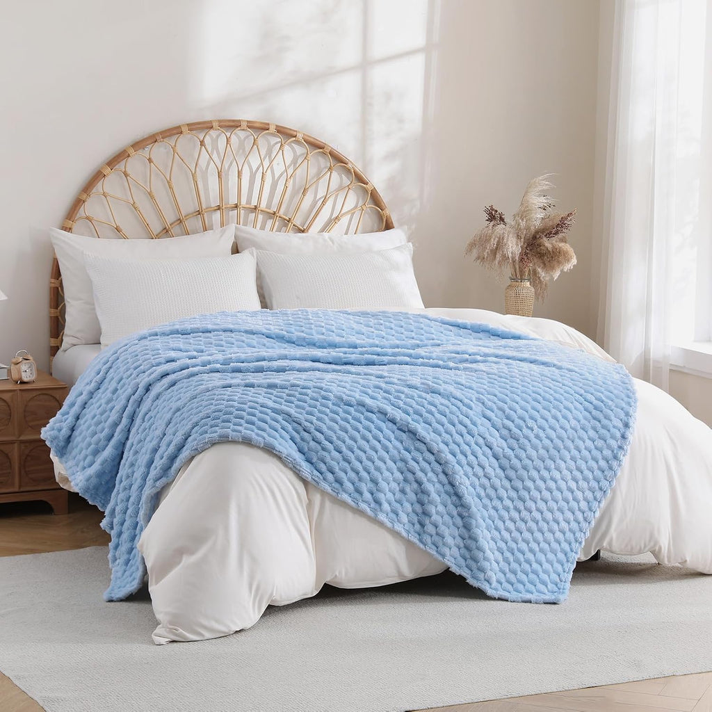Light Blue Fleece Throw Blanket 50"×60" for Couch Sofa Bed