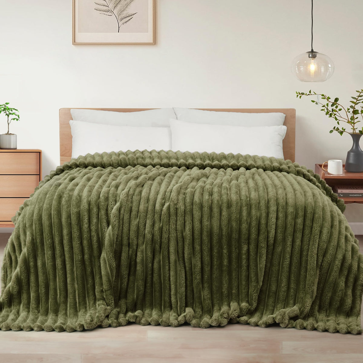 Exclusivo Mezcla Striped Fleece Throw Blanket for Couch, Sofa, Bed, 50"x60"