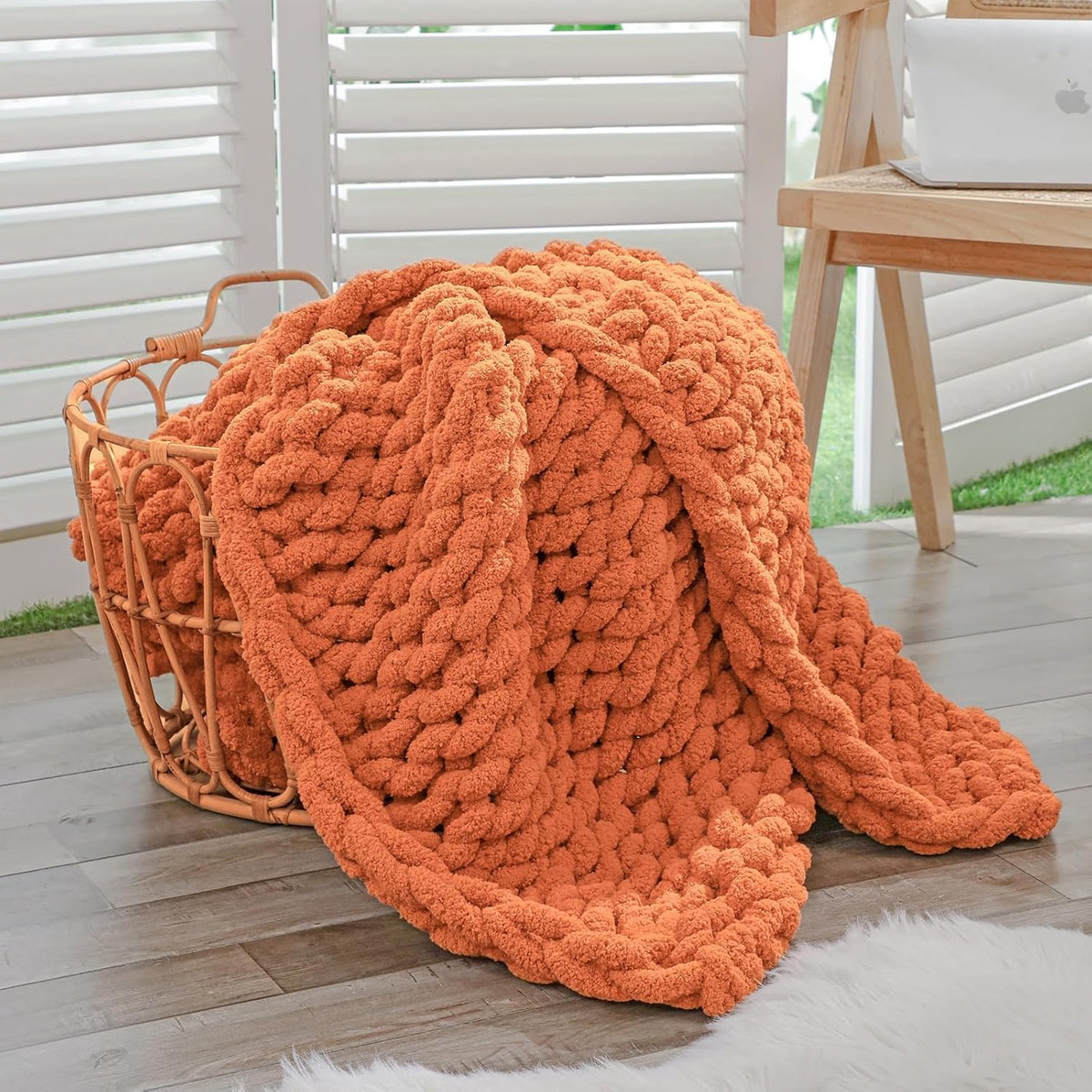 Bigacogo Chunky Knit Throw Blanket for Couch, 40x60 inches, Beige