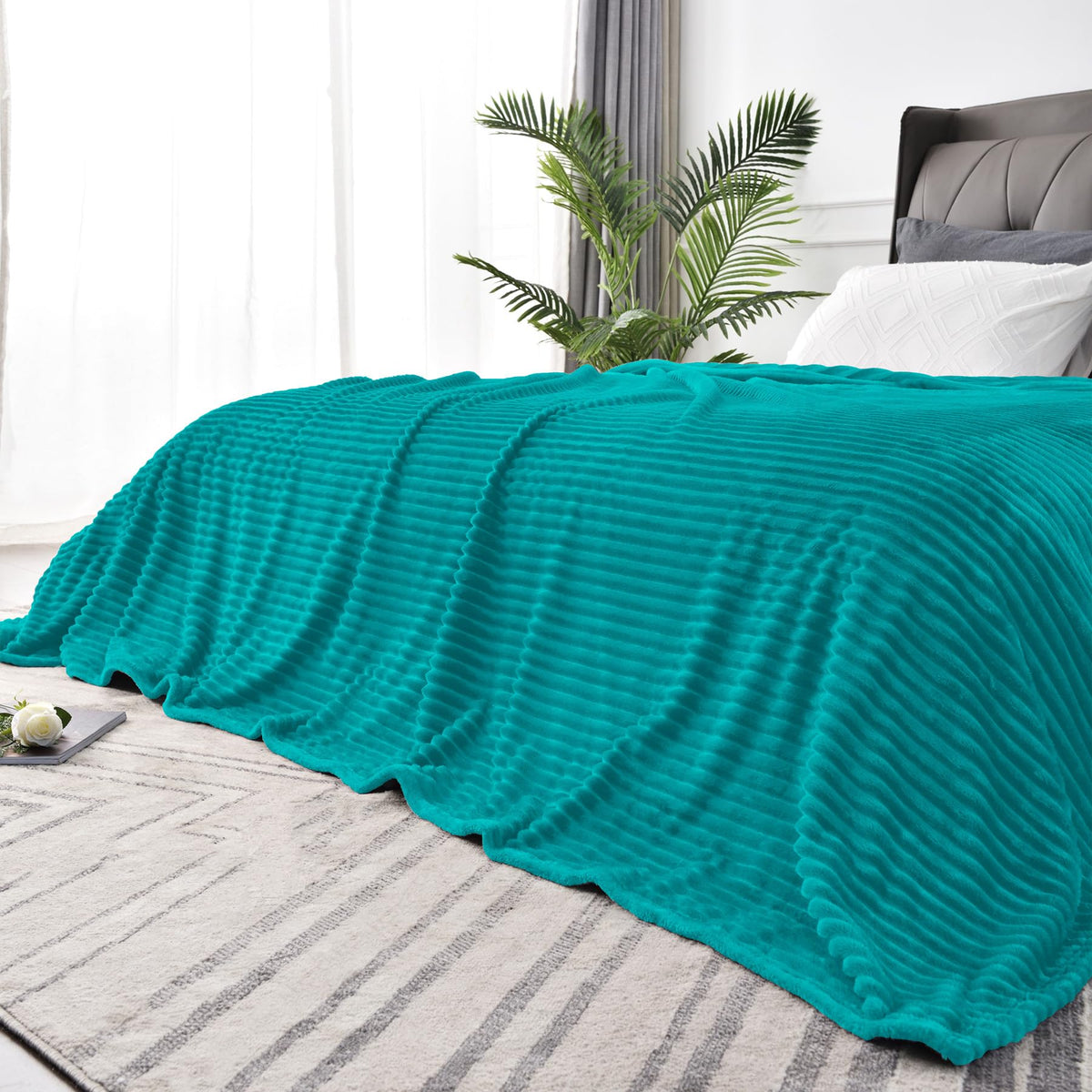 BEDELITE 3D Ribbed Jacquard Pink Fleece Throw Blanket for Couch, 50x60 Inch
