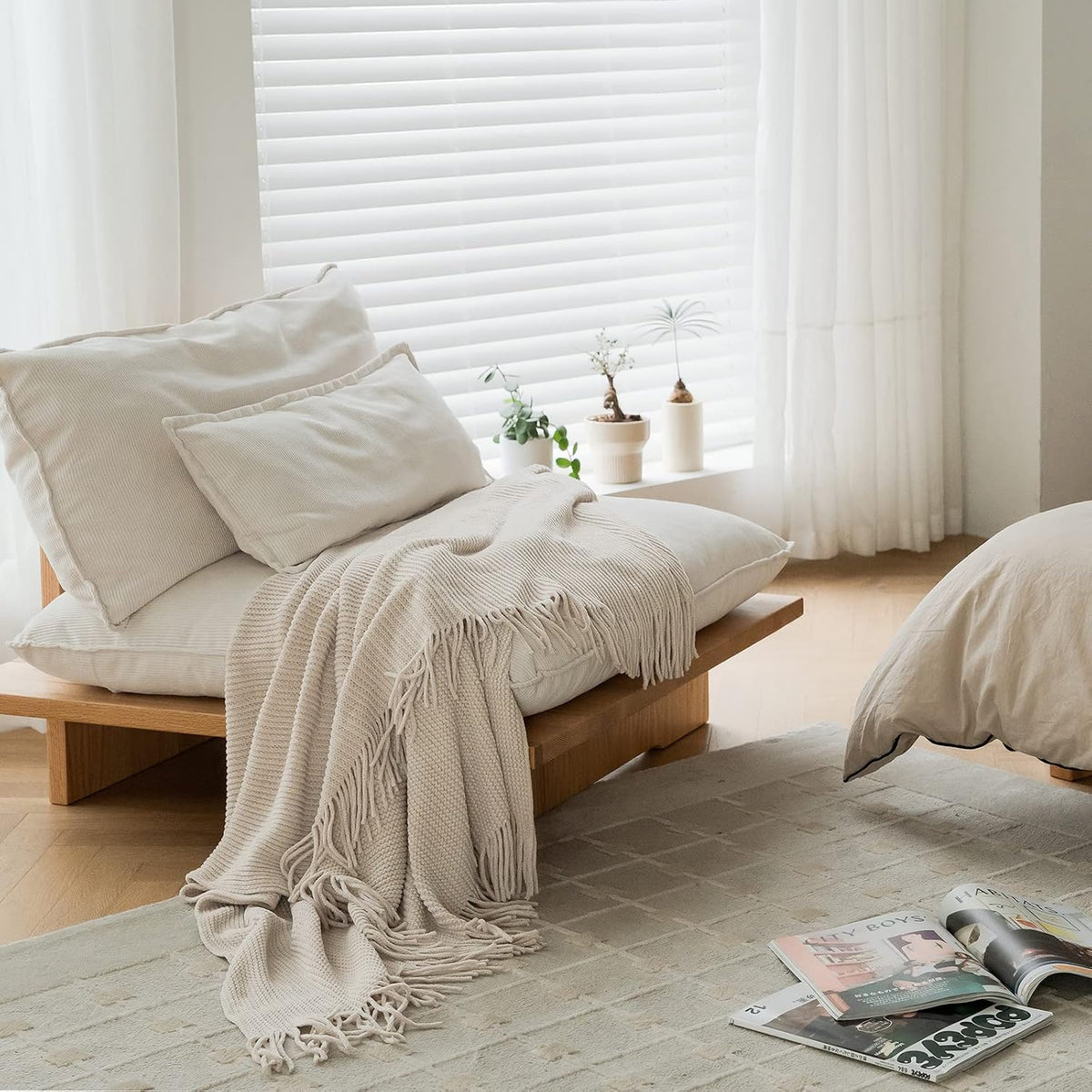 lifein Chenille Throw Blanket 50x60 - Soft Boho Knitted Blanket for Couch Cozy Farmhouse Decor Bed Throw, Lightweight All Season White/Cream Blanket, Decorative for Living Room Bedroom Spring Decor