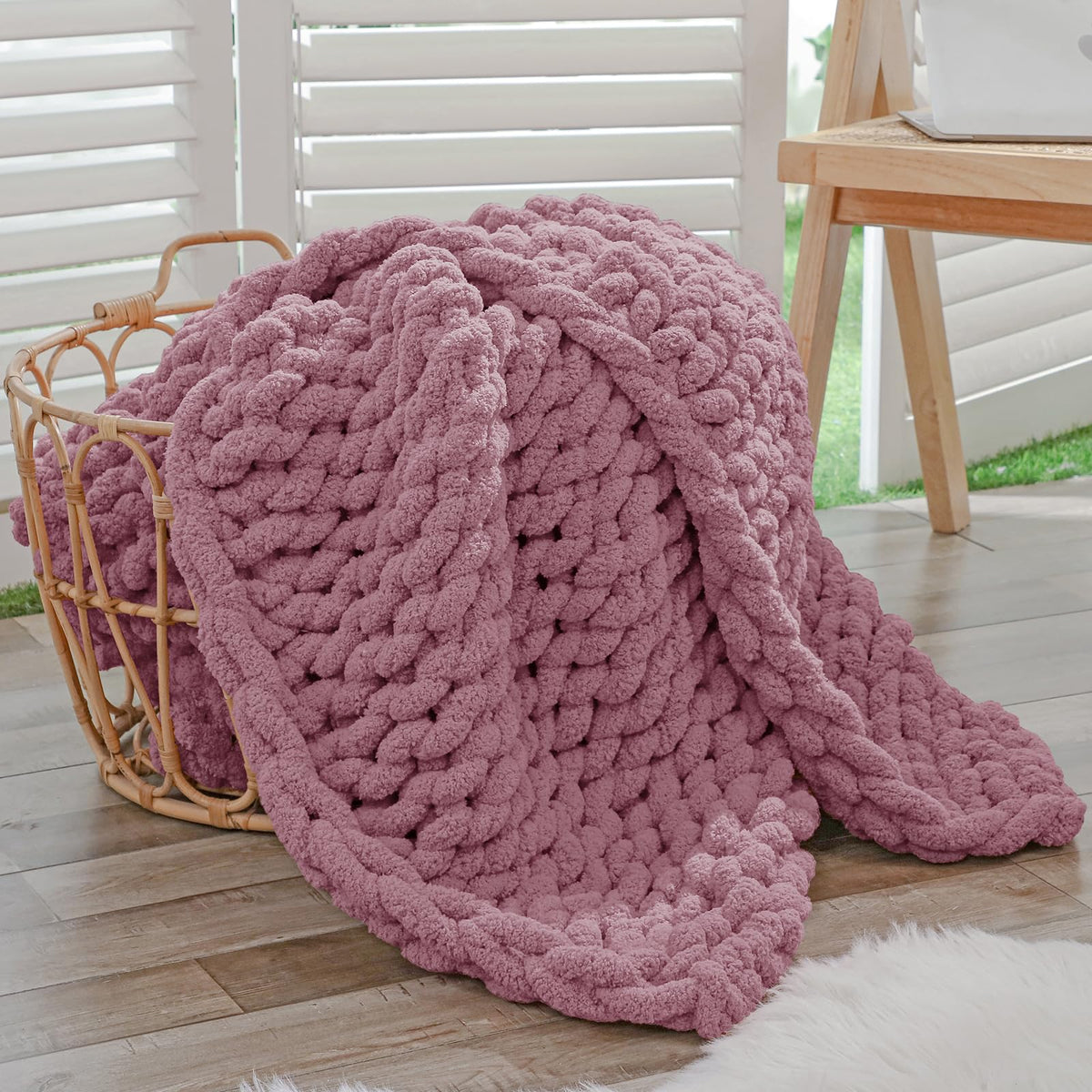 Bigacogo Chunky Knit Throw Blanket for Couch, 40x60 inches, Beige