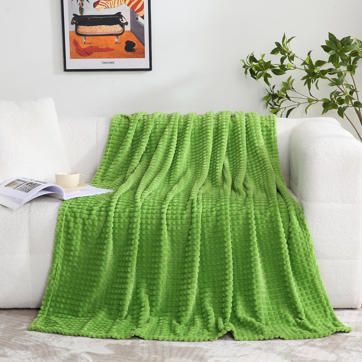 Puncuntex Fleece Throw Blanket Dark Green 50"×60" with Square Grid Design