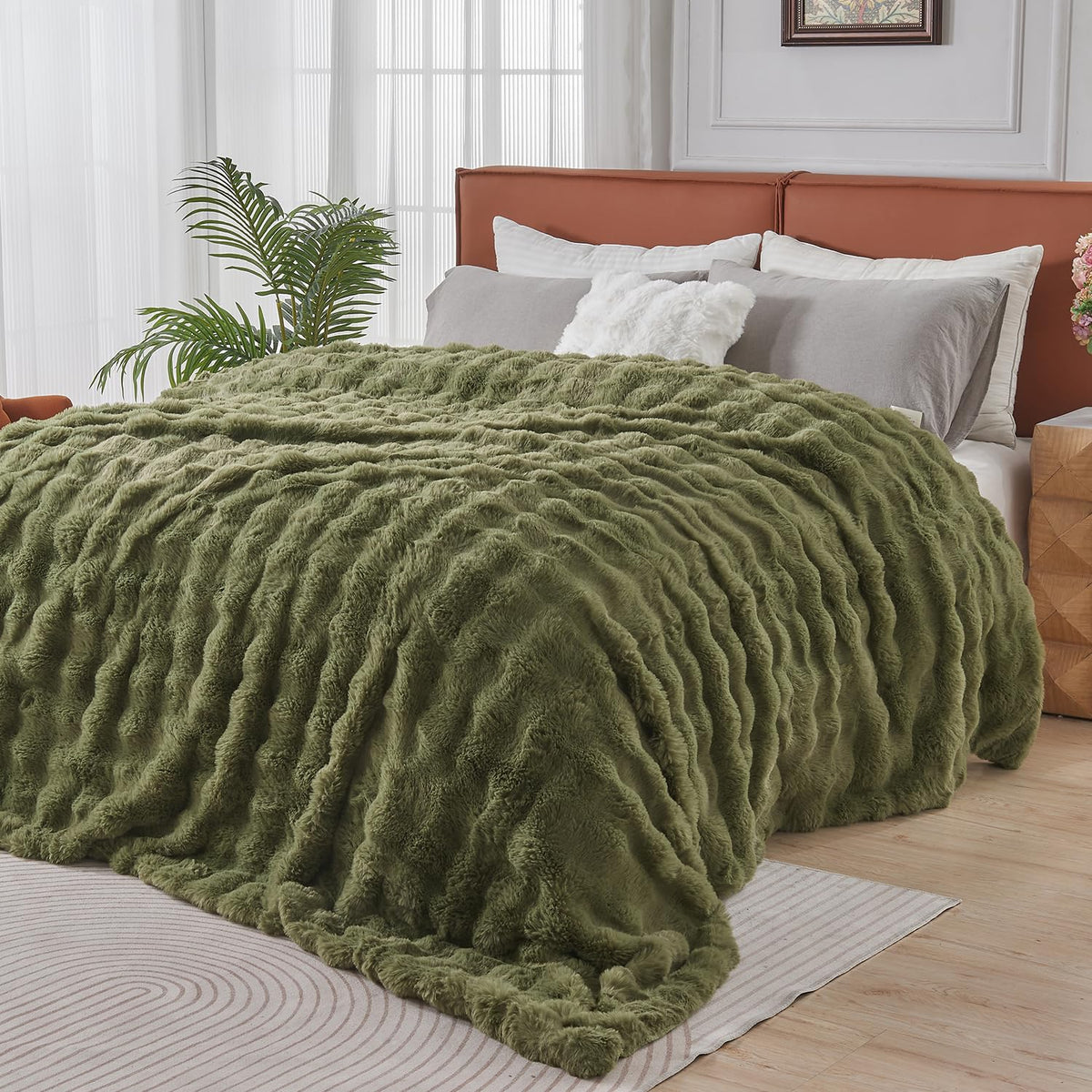 Lotus Karen Faux Fur Throw Blanket Cream White - Big Bubble Rabbit Fluff Blanket for Couch, Small Fluffy Fuzzy Cozy Blanket, Thick Furry Plush Shaggy Blankets, 50x60 Inches