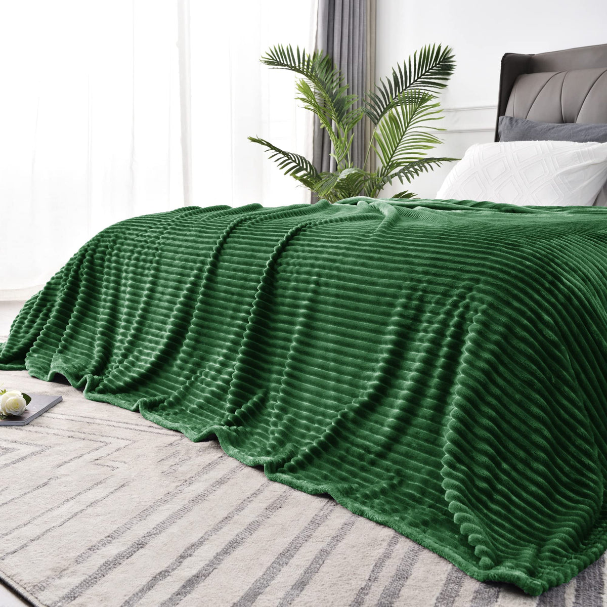 BEDELITE 3D Ribbed Jacquard Pink Fleece Throw Blanket for Couch, 50x60 Inch