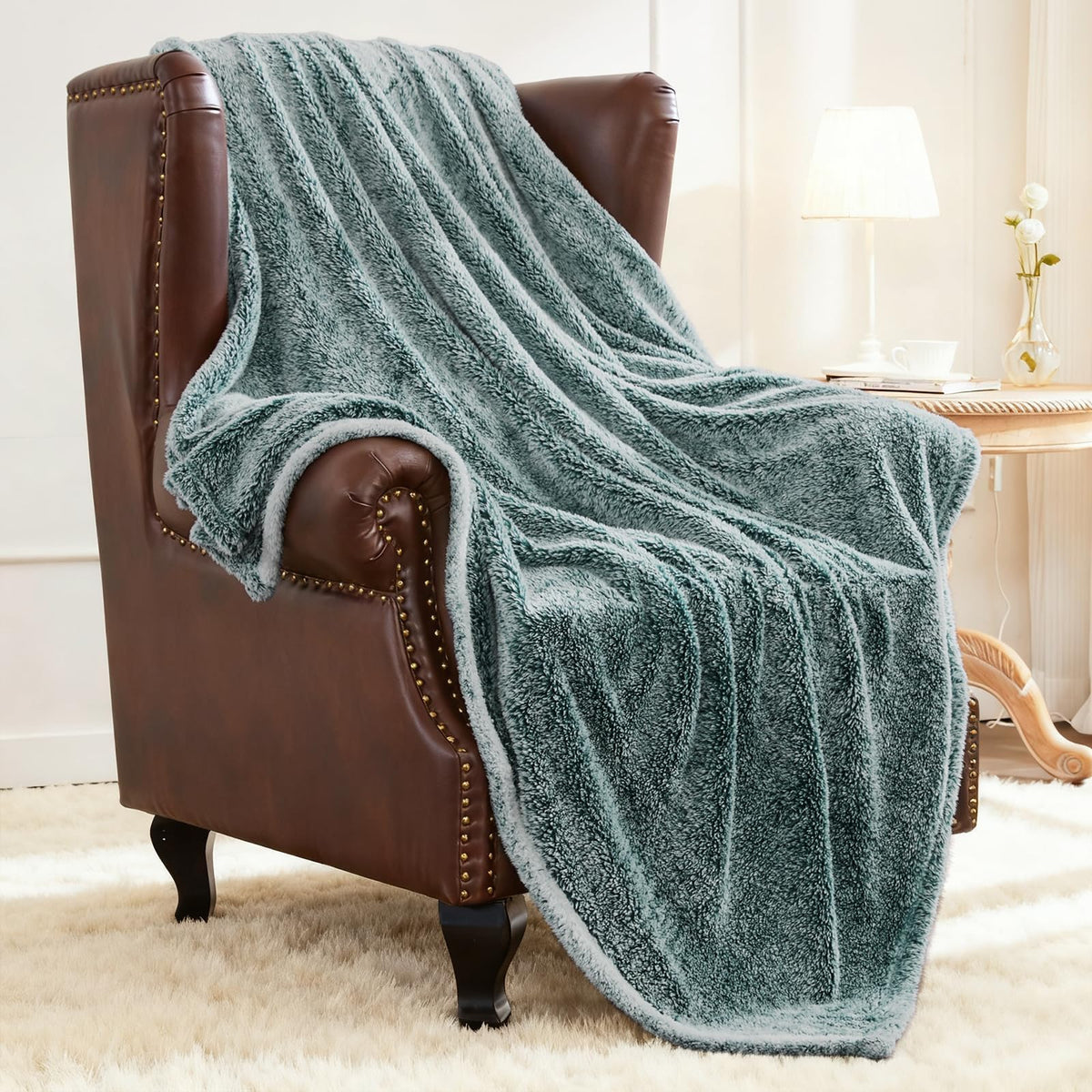 Exclusivo Mezcla Fuzzy Large Fleece Throw Blanket for Couch, Dusty Pink