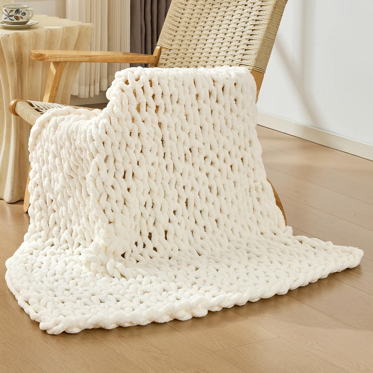Bigacogo Chunky Knit Throw Blanket for Couch, 40x60 inches, Beige