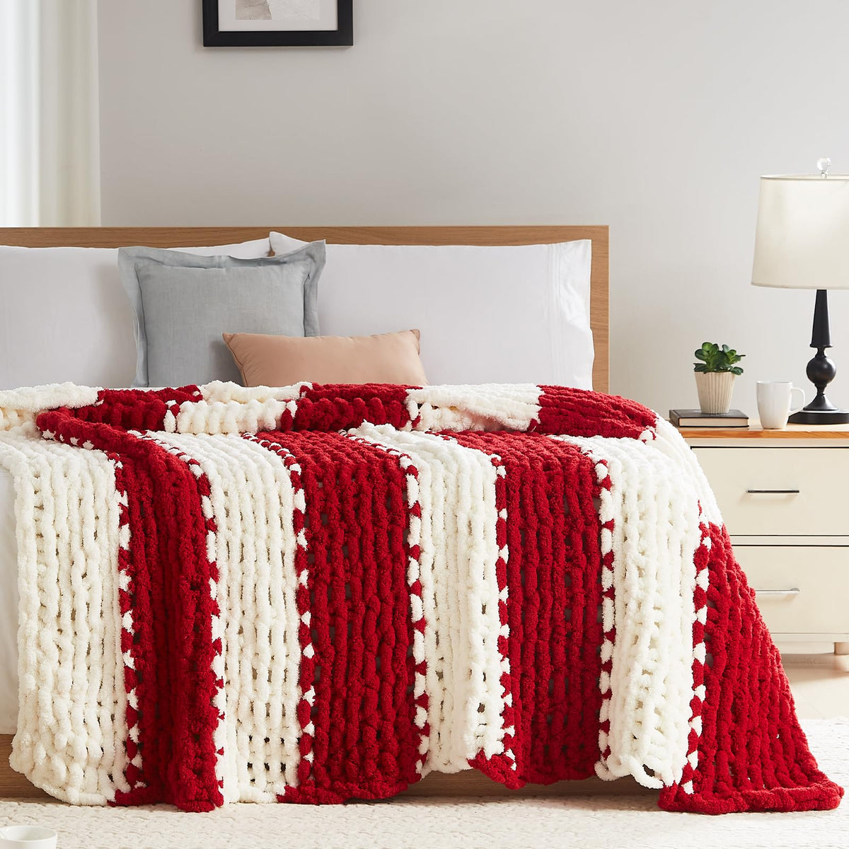 L'AGRATY Chunky Knit Throw Blanket for Couch, 50'' x 60'' Knit Throw, Ivory