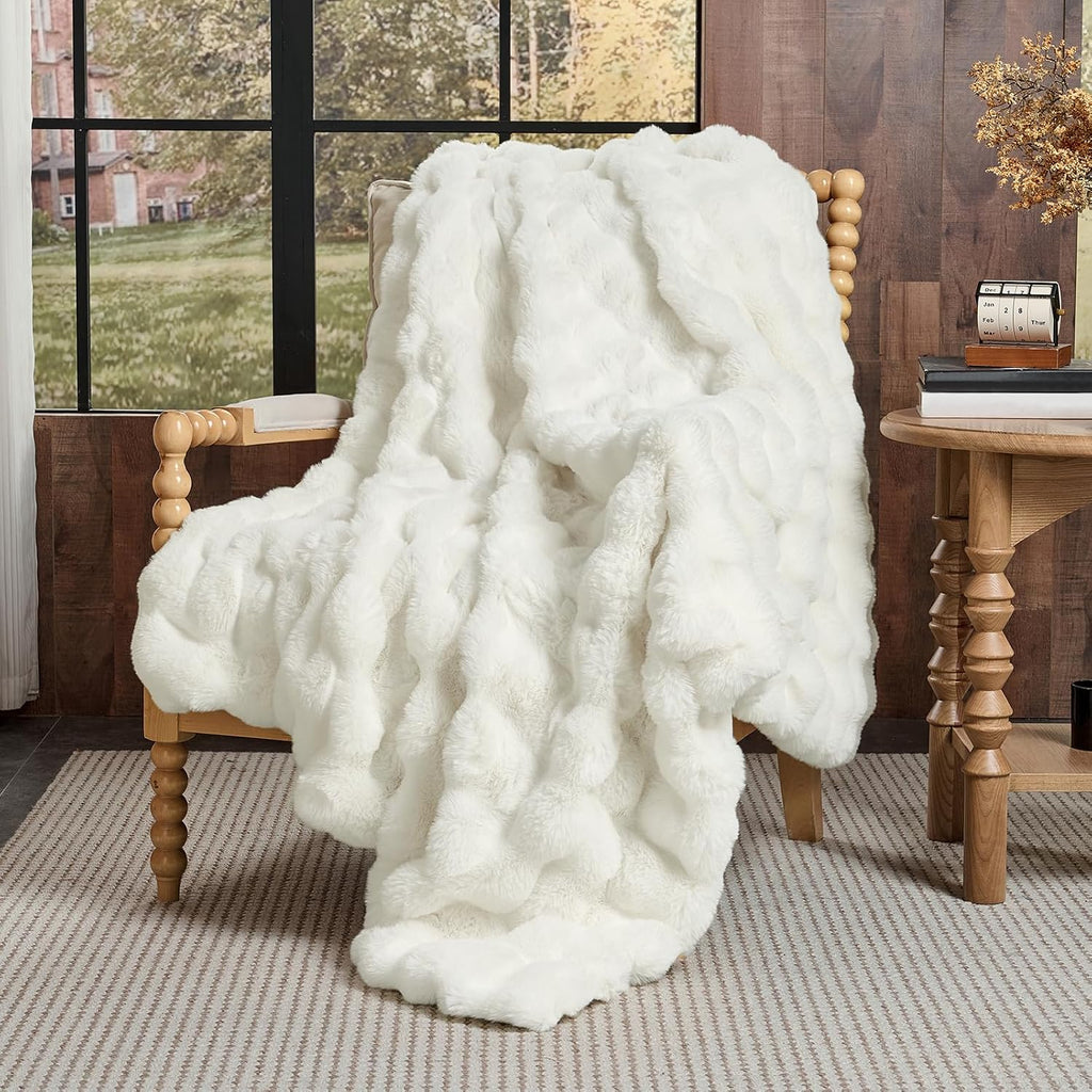 Lotus Karen Faux Fur Throw Blanket Cream White - Big Bubble Rabbit Fluff Blanket for Couch, Small Fluffy Fuzzy Cozy Blanket, Thick Furry Plush Shaggy Blankets, 50x60 Inches
