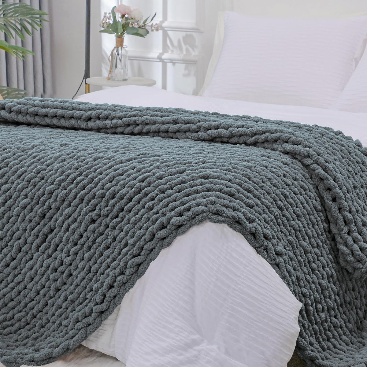 Bigacogo Chunky Knit Throw Blanket for Couch, 40x60 inches, Beige