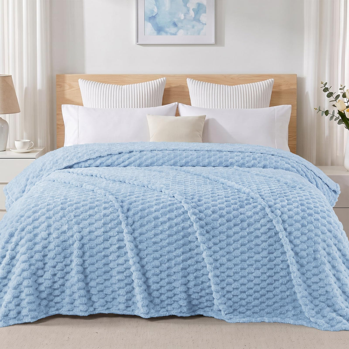 Exclusivo Mezcla Large 3D Fleece Throw Blanket for Couch, Ivory
