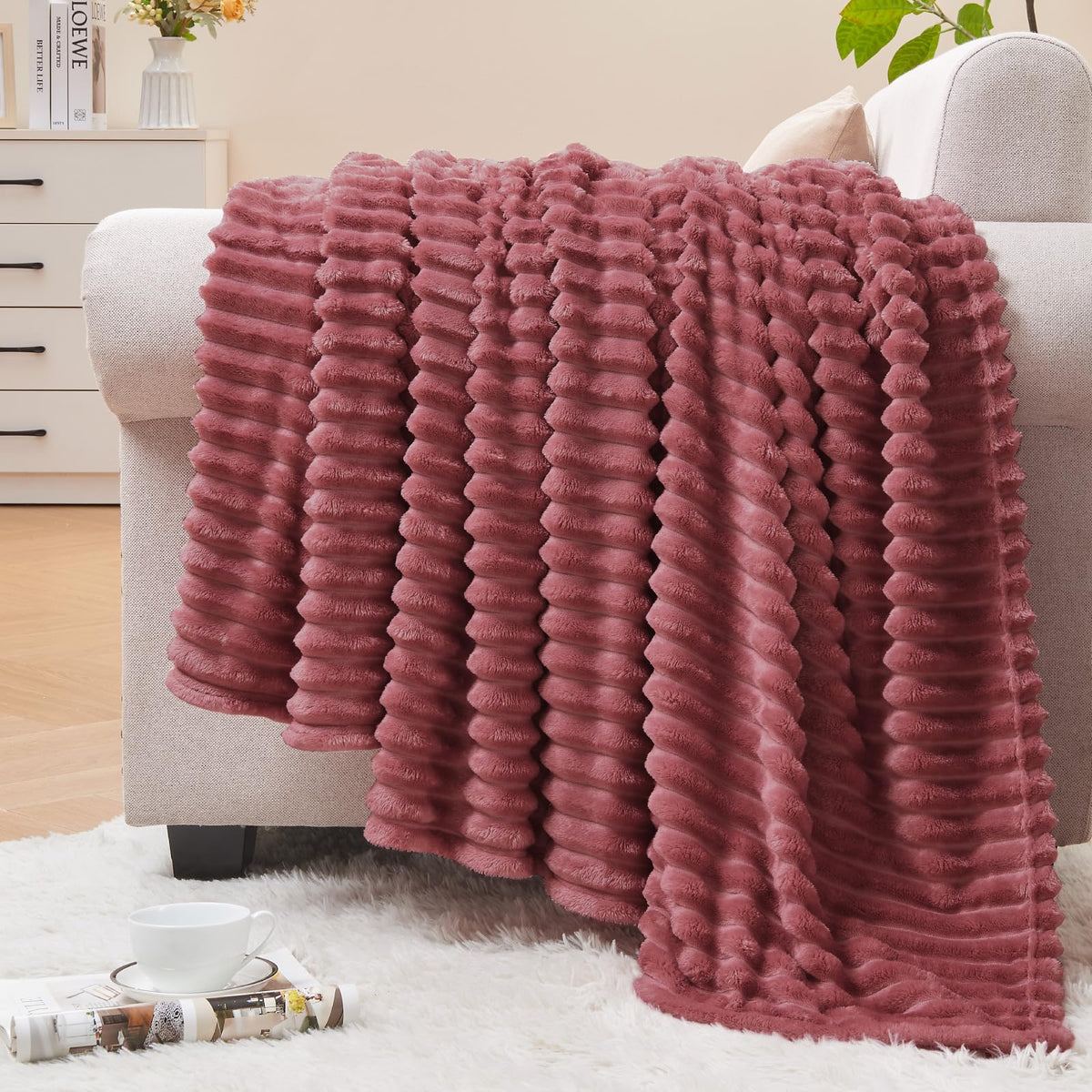 BEDELITE 3D Ribbed Jacquard Pink Fleece Throw Blanket for Couch, 50x60 Inch