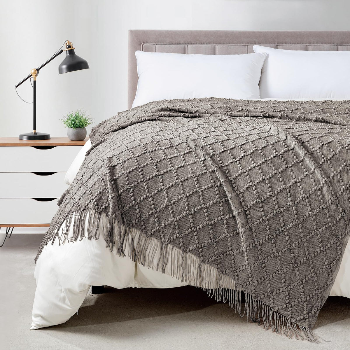 BOURINA Beige Throw Blanket 50x60 Inch Boho Knitted Soft Throw Sofa Blanket
