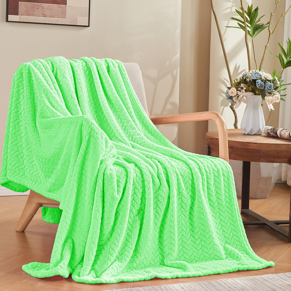 Inhand Fleece Throw Blanket, Super Soft Flannel Cozy for Adults, Washable Lightweight for Couch, Sofa, Bed, Office, Warm Plush for All Season, Green, 50"×60"