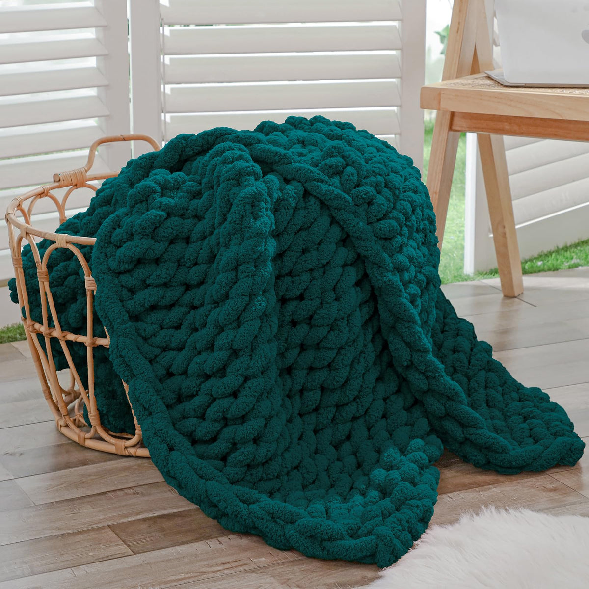 Bigacogo Chunky Knit Throw Blanket for Couch, 40x60 inches, Beige