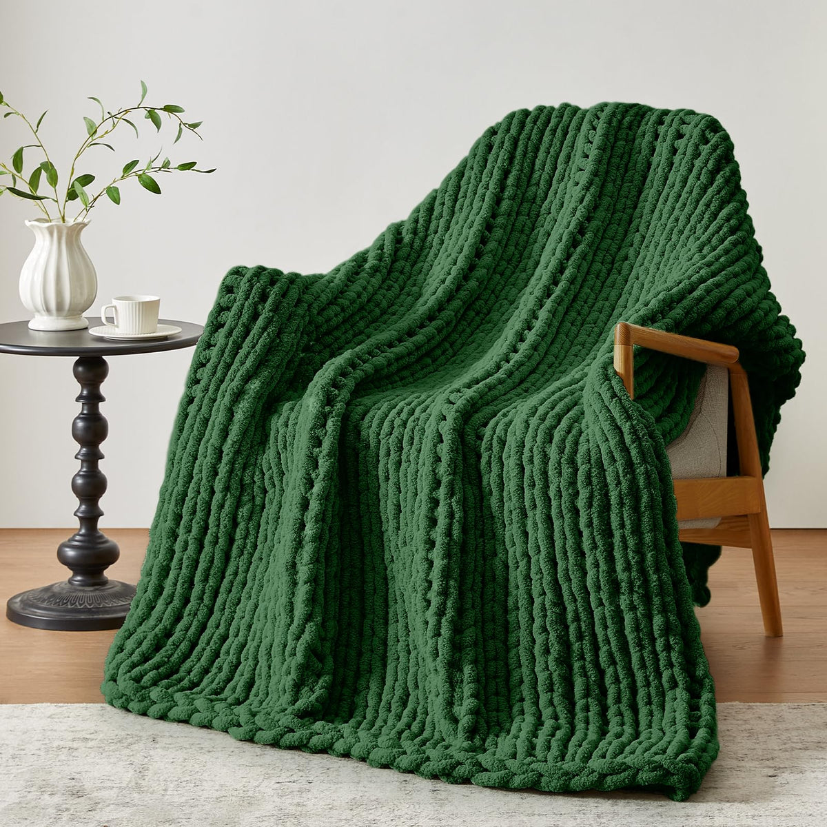 Negwoo Chunky Knit Throw Blanket, Knitted Throw Chenille Yarn, 50"*60"