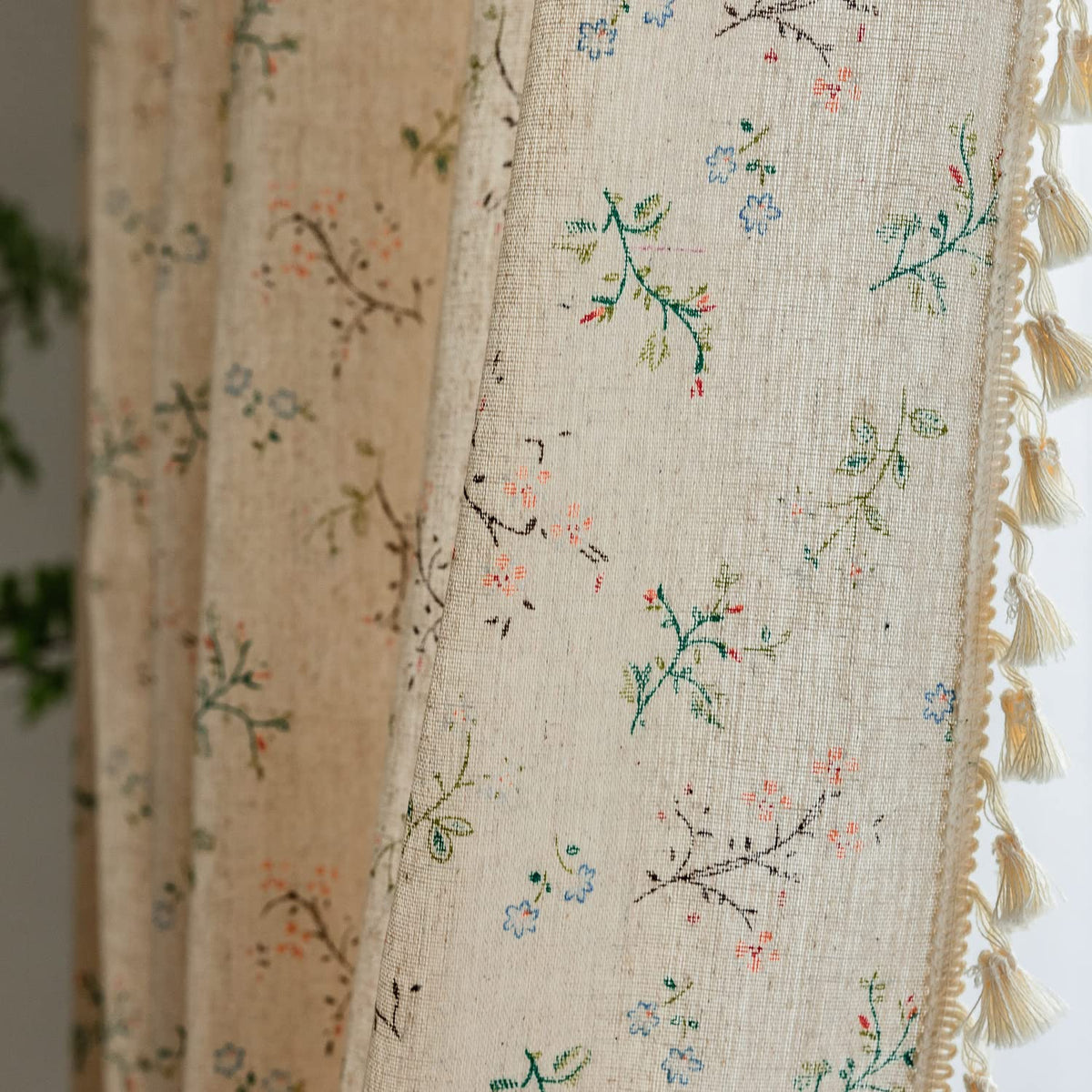 ENJOYBRIDAL Floral Curtains 84 Inch Long Living Room Boho Drapes Bedroom 2 Panels Semi Sheer Floor Length Window Curtain Panels Vintage Rod Pocket Tassel Farmhouse Nursery Window Treatments