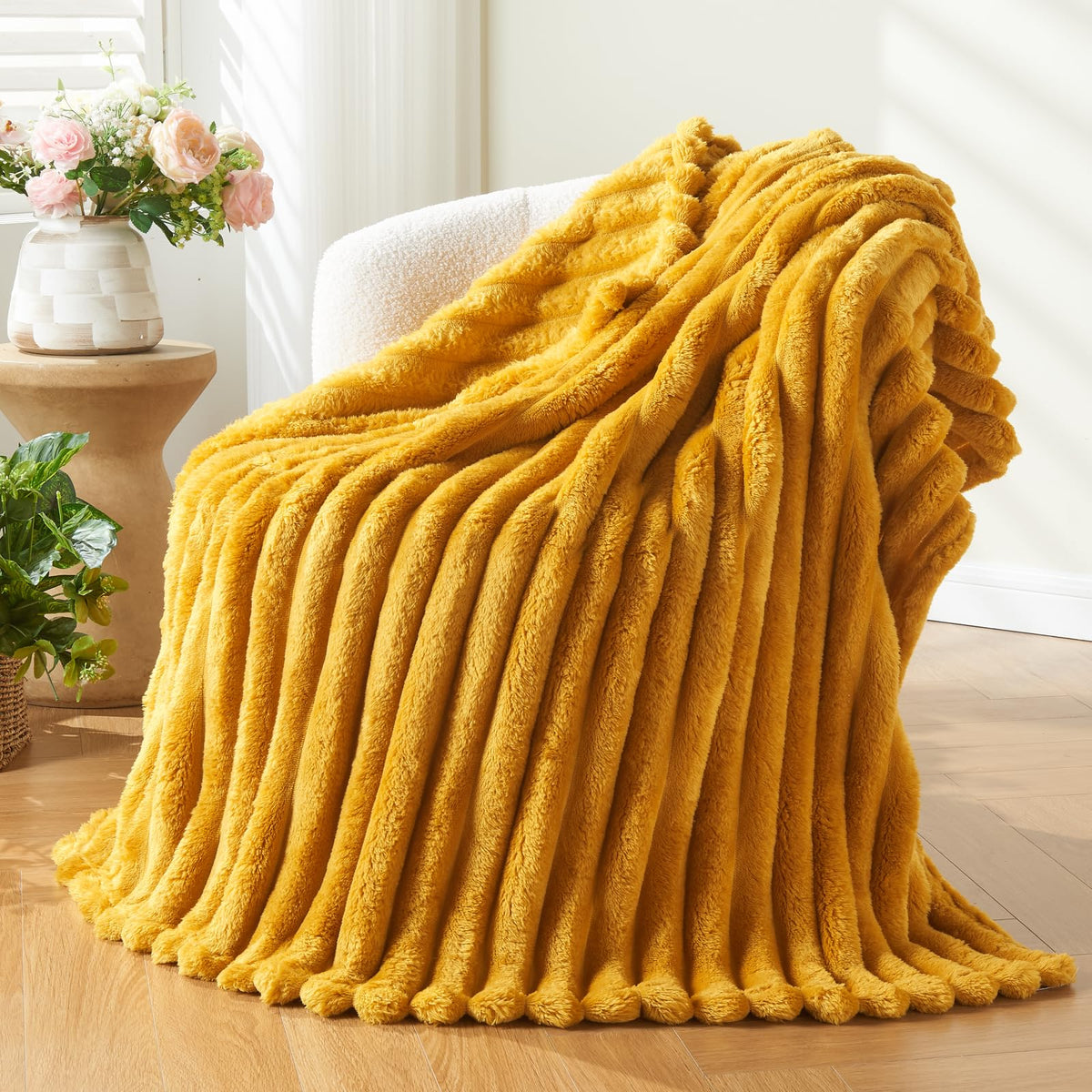 NEWCOSPLAY Fleece Ribbed Cozy Throw Blanket for Couch, Pink, 50"x60"