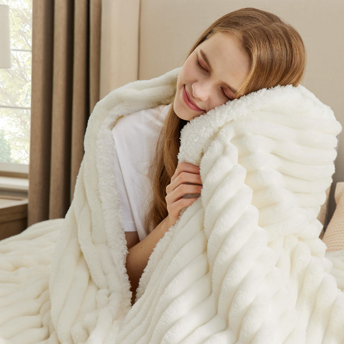 Bedsure Soft Sherpa Blanket Fluffy Throw Gift Beige 50"x60"